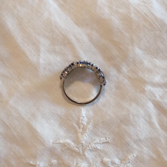 Lavender Iolite and Sterling Silver Ring - Picture 3 of 7